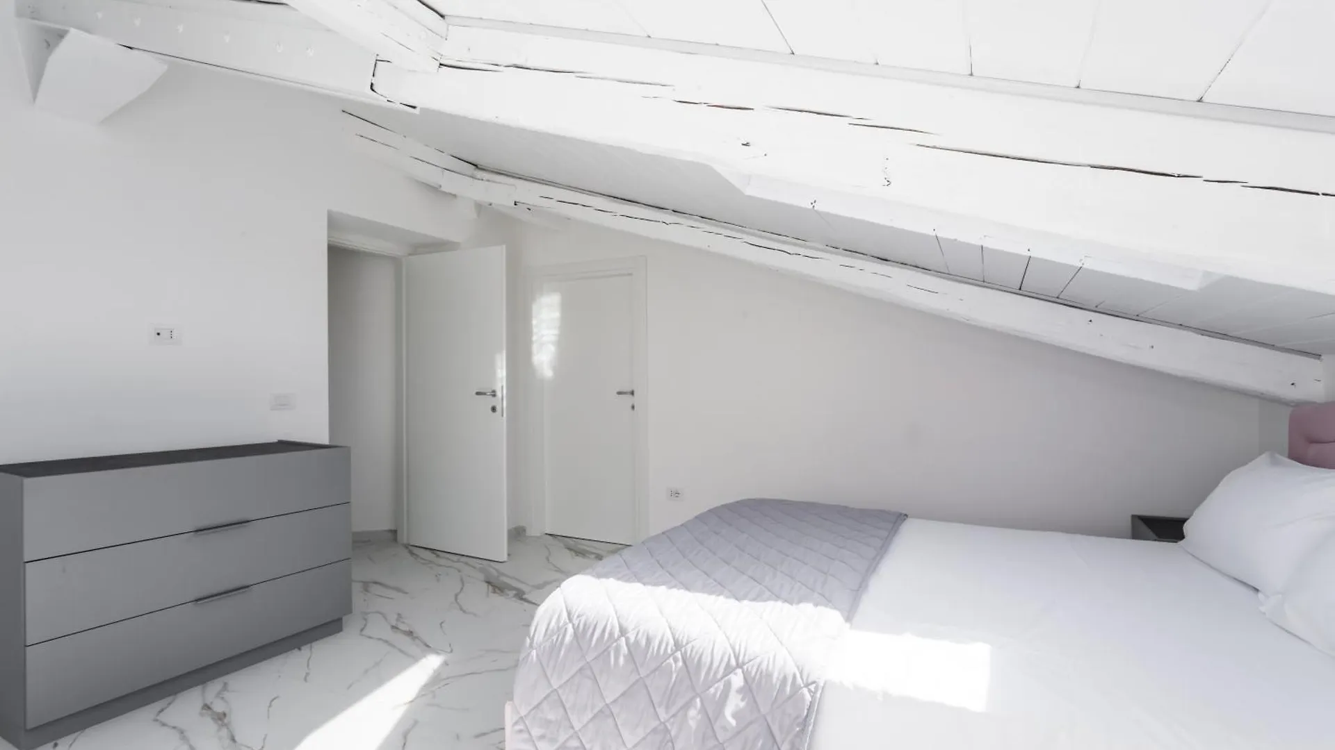 Aparthotel Attico Bella Napoli Włochy